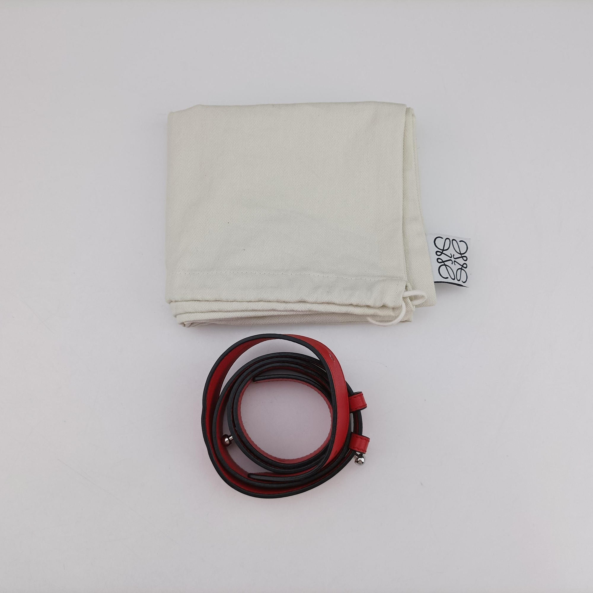 Secondhand Loewe Hammock Red Leather  shoulderbag | stylenewstar