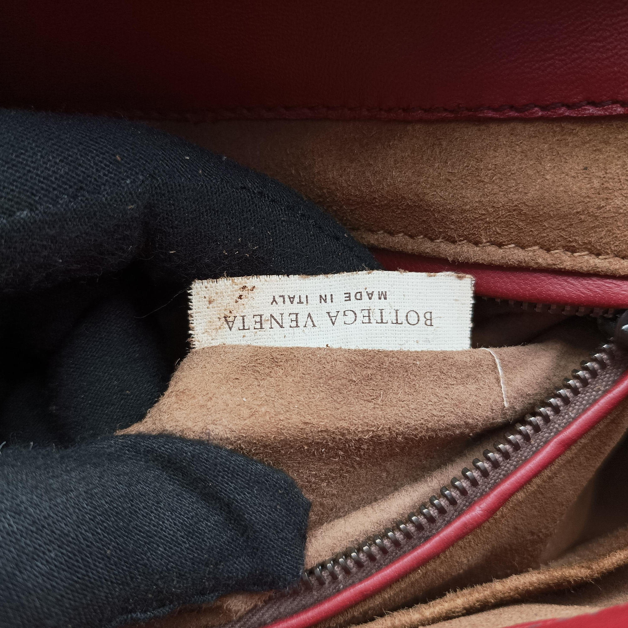 Pre-owned Bottega Veneta Intrecciato Ellitica Red lambskin  shoulderbag | stylenewstar