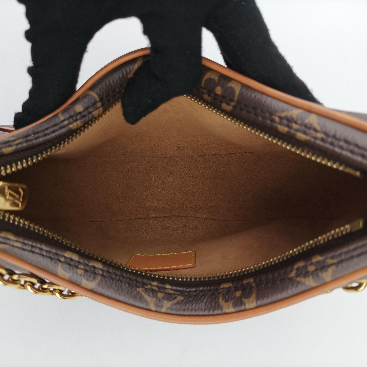 Pre-owned Louis Vuitton LOOP Brown×Beige Monogram Canvas M81098 shoulderbag | stylenewstar