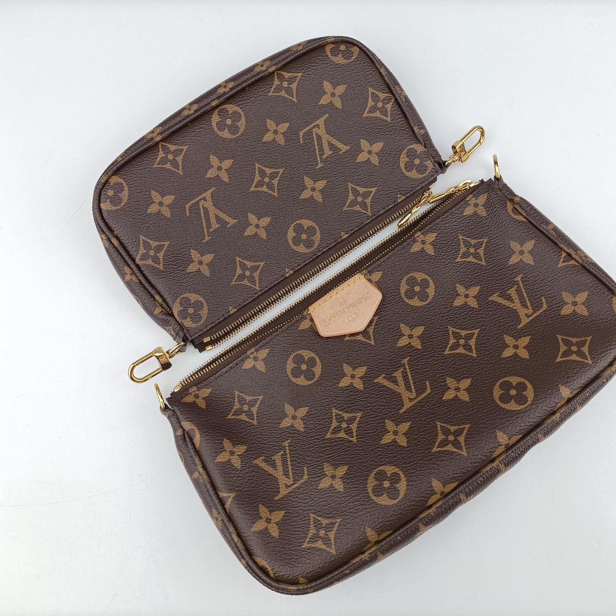 Pre-owned Louis Vuitton Multi Pochette Accessoir brown×khaki Monogram Canvas M44813 shoulderbag | stylenewstar