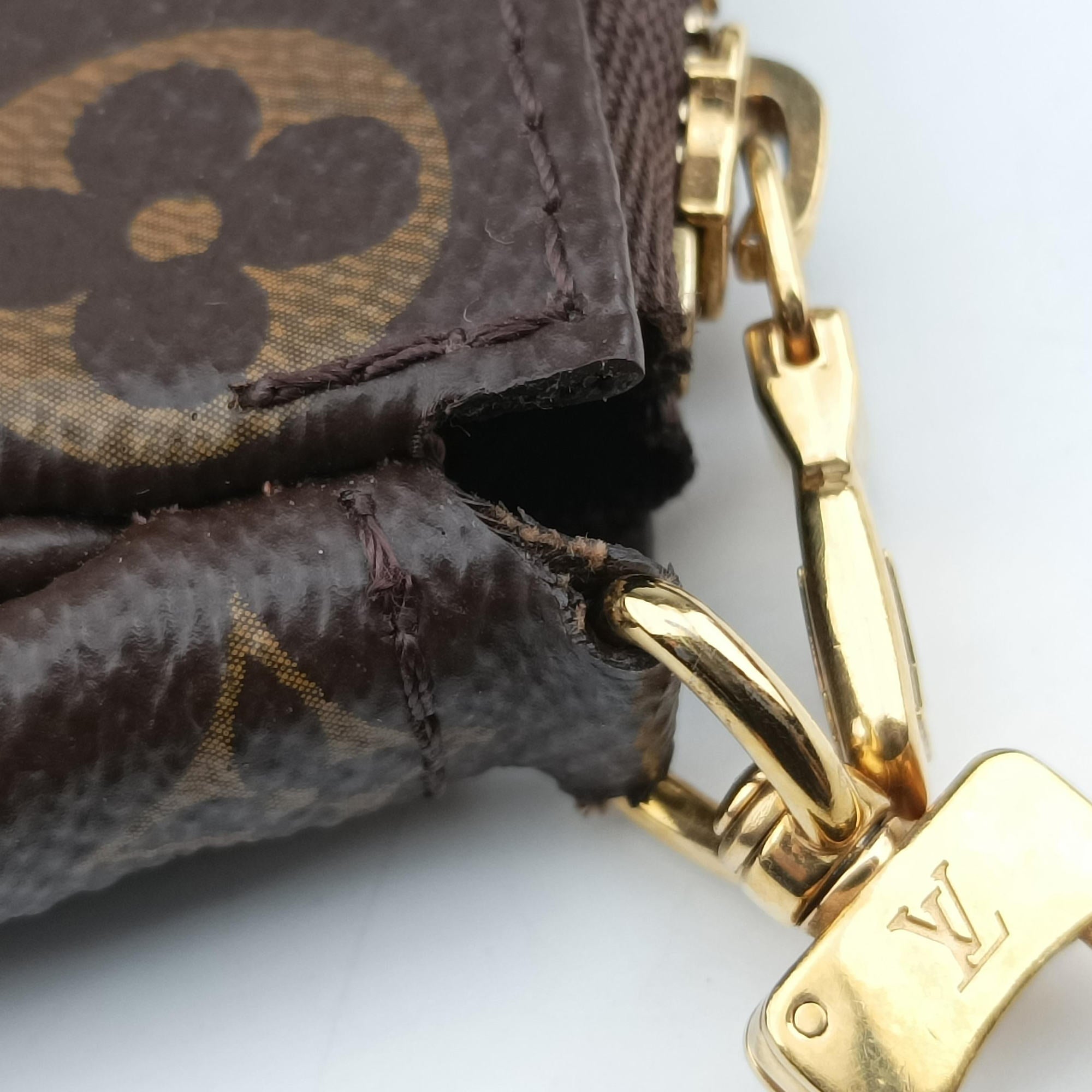 Secondhand Louis Vuitton Multi Pochette Accessoir brown×khaki Monogram Canvas M44813 shoulderbag | stylenewstar