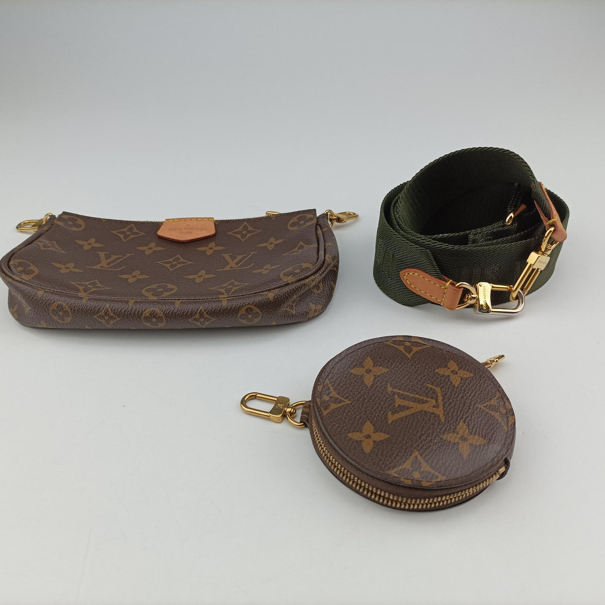 Secondhand Louis Vuitton Multi Pochette Accessoir brown×khaki Monogram Canvas M44813 shoulderbag | stylenewstar