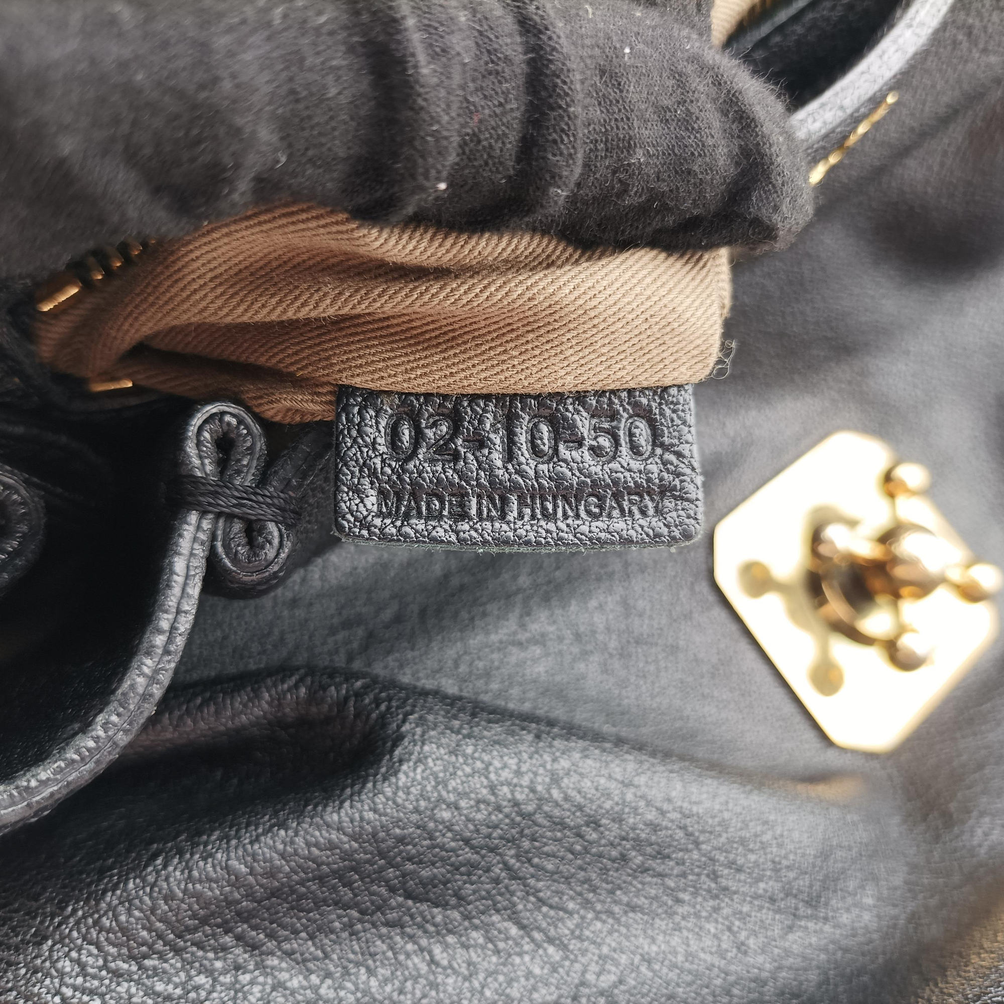 Pre-owned Chloe Elsie Black Leather  shoulderbag | stylenewstar