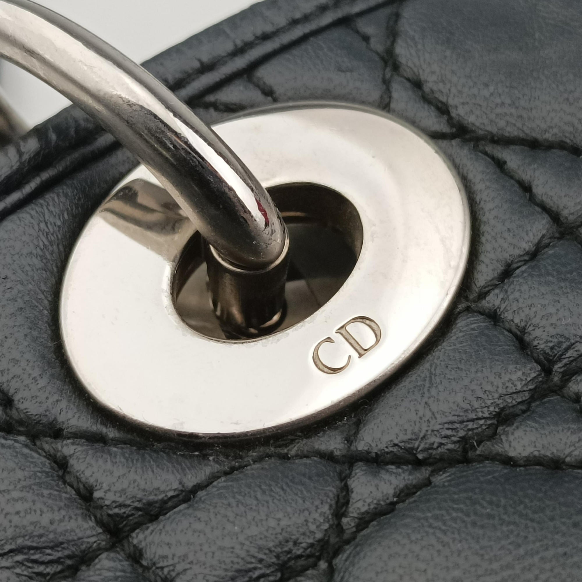 Secondhand Christian Dior Cannage Dior Soft Shopping Black lambskin  shoulderbag | stylenewstar