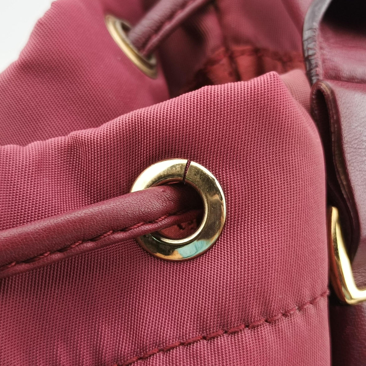 Pre-owned Ferragamo Drawstring Bag Red Nylon  handbag | stylenewstar