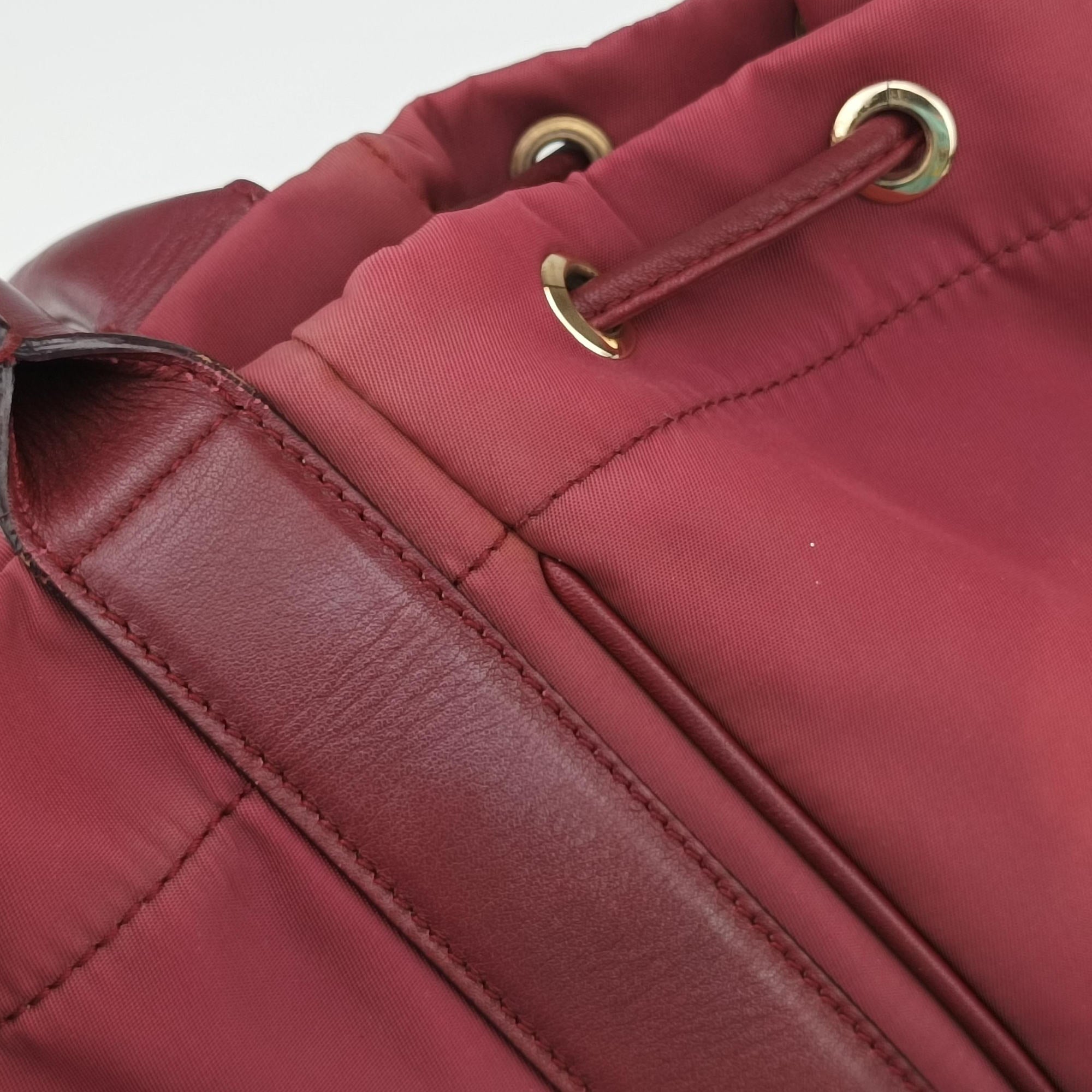 Pre-owned Ferragamo Drawstring Bag Red Nylon  handbag | stylenewstar