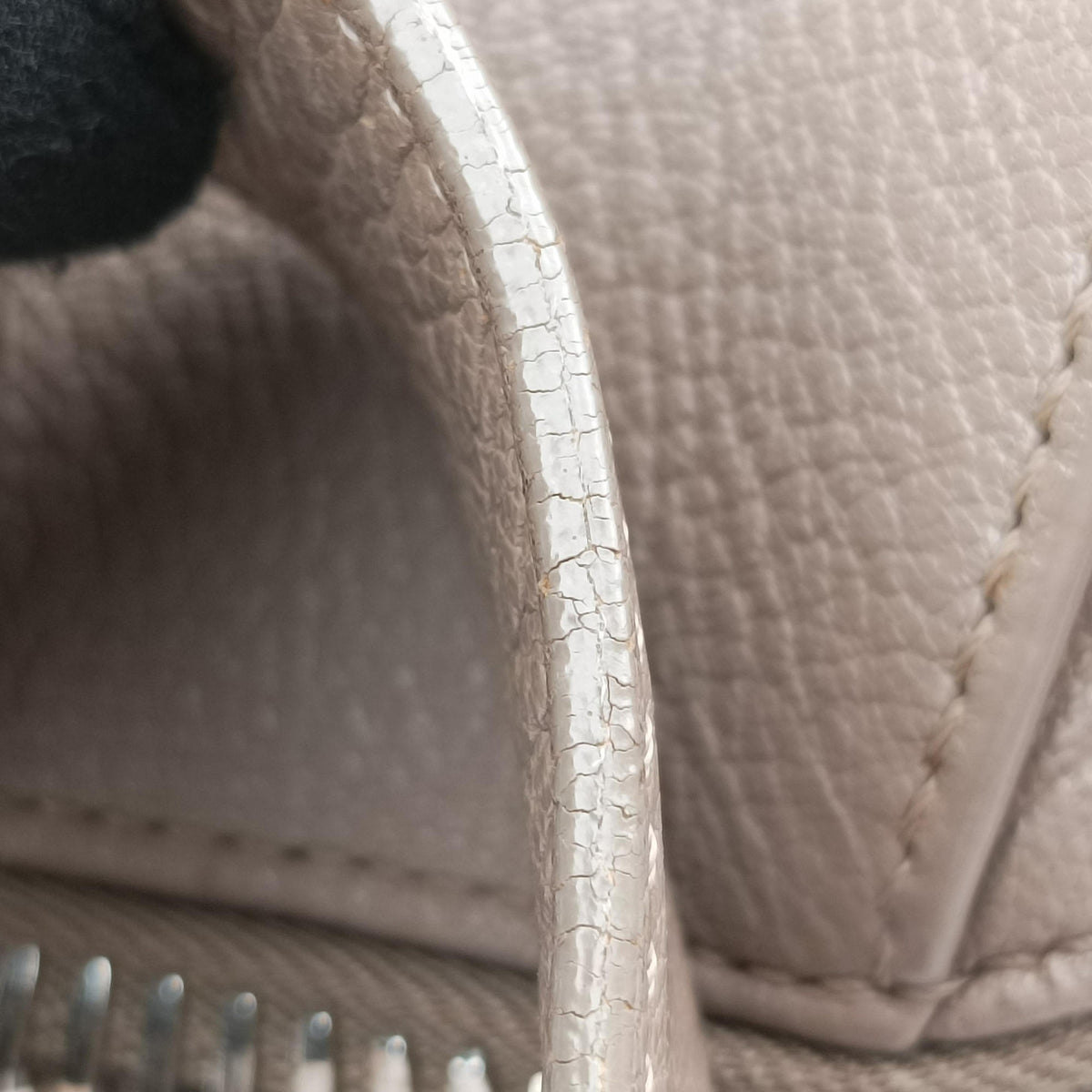 Pre-owned Givenchy Antigona Beige Leather  shoulderbag | stylenewstar