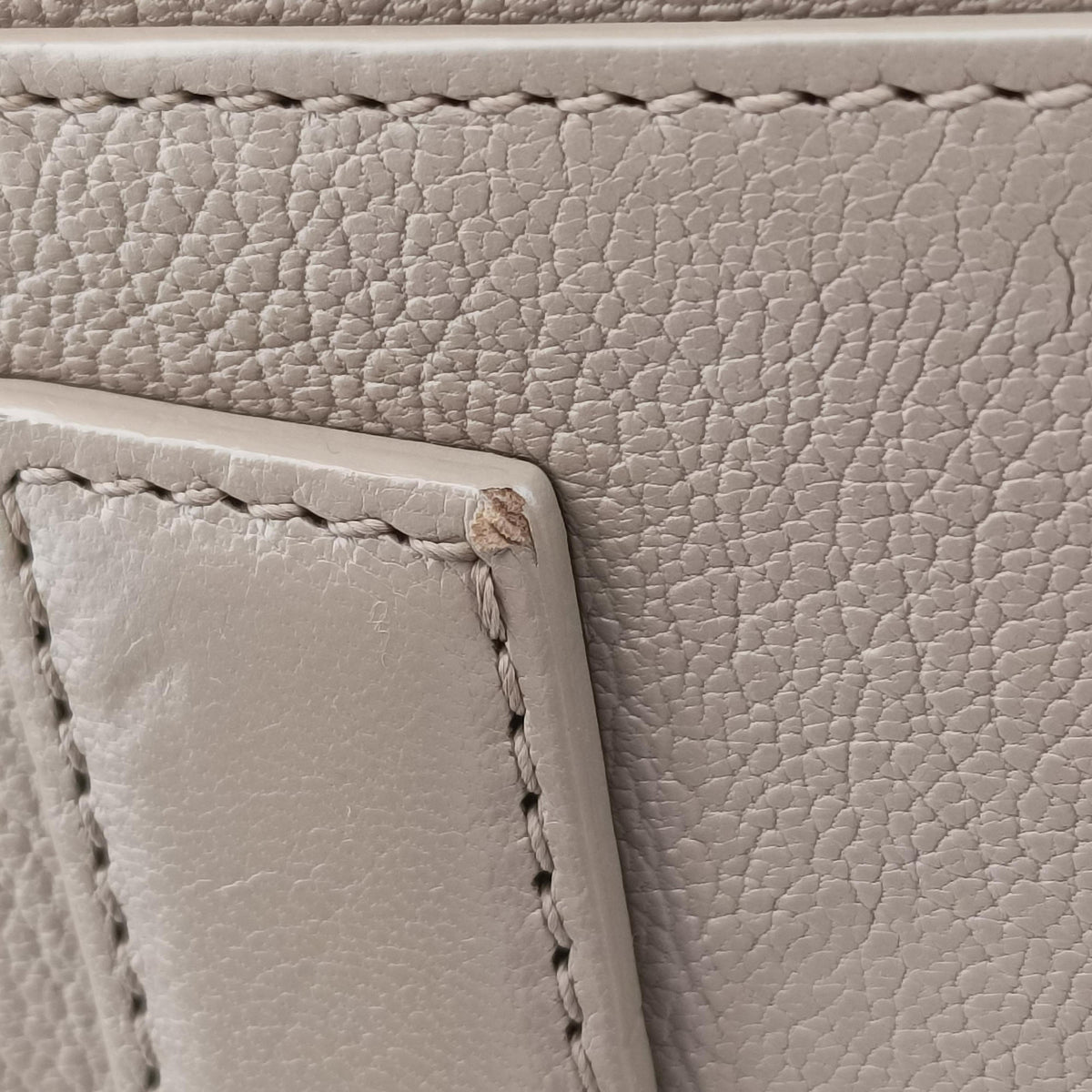 Pre-owned Givenchy Antigona Beige Leather  shoulderbag | stylenewstar