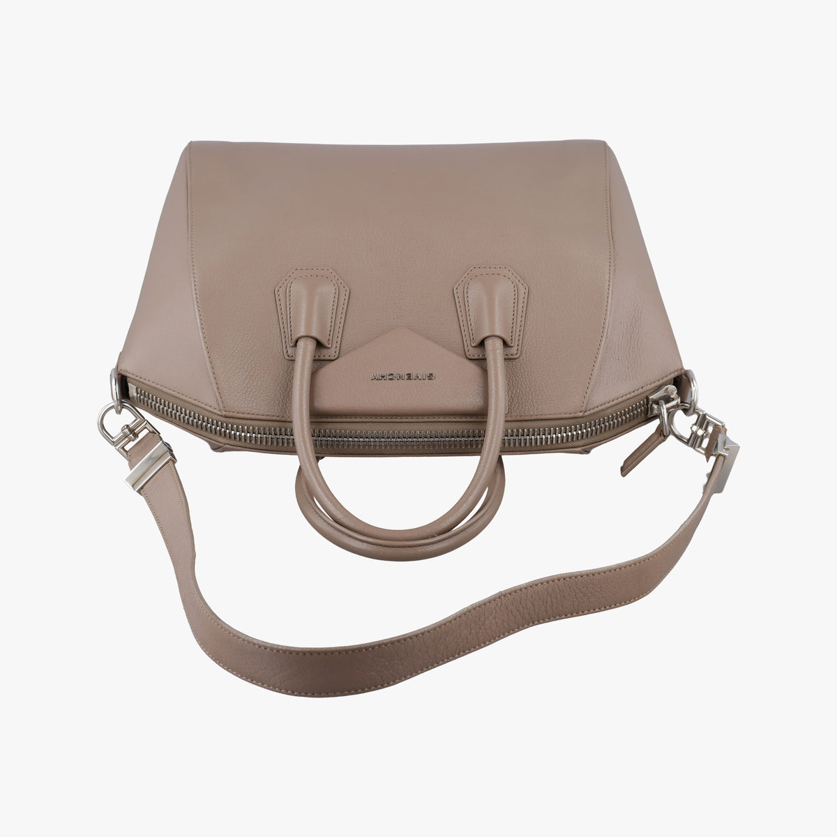 Pre-owned Givenchy Antigona Beige Leather  shoulderbag | stylenewstar