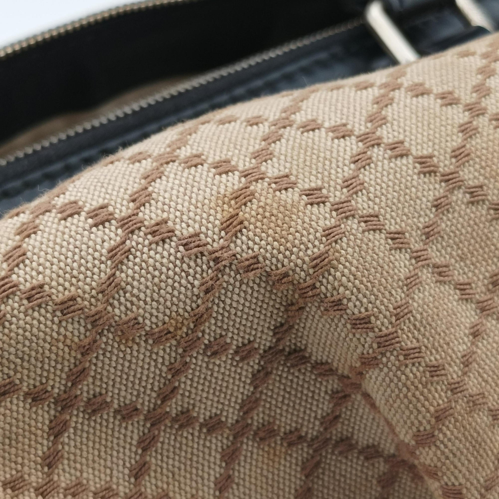 Pre-owned Gucci Sukey Diamante Beige×Black Canvas×Leather 247902 handbag | stylenewstar