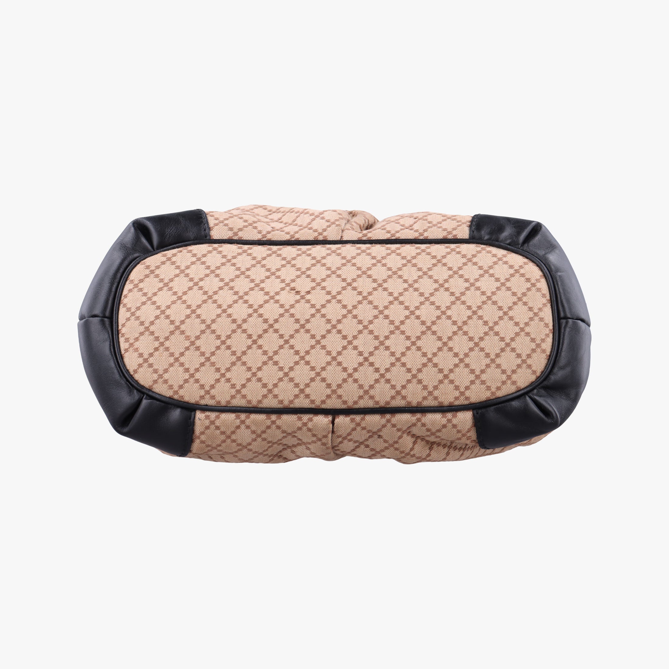 Pre-owned Gucci Sukey Diamante Beige×Black Canvas×Leather 247902 handbag | stylenewstar