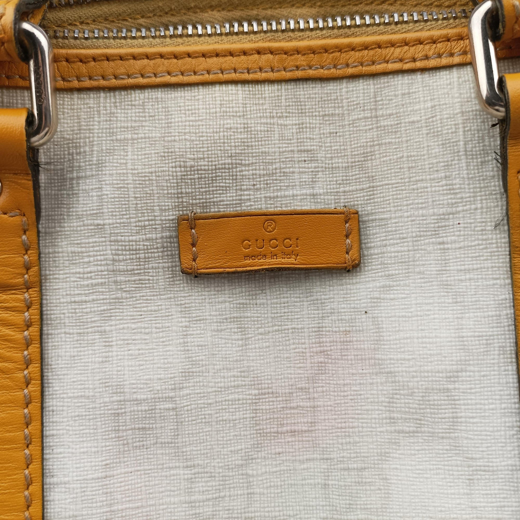 Pre-owned Gucci GG Plus GG Supreme Yellow×White PVC coated canvas 193604 handbag | stylenewstar