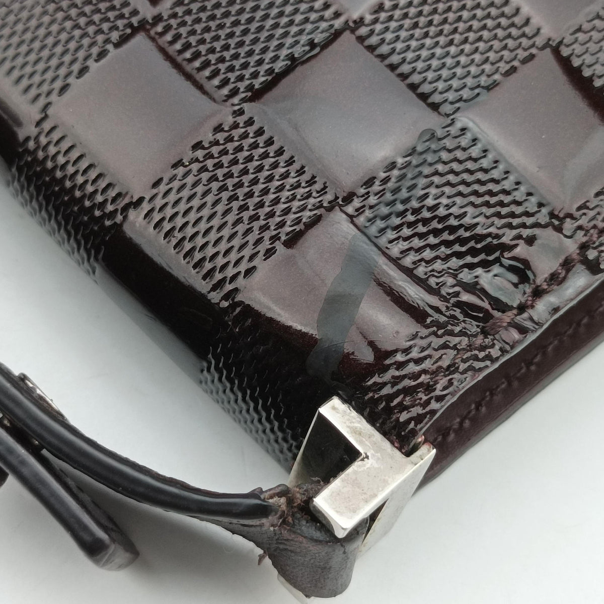 Pre-owned Louis Vuitton Club CARMINE Damier Vernis M92129 shoulderbag | stylenewstar