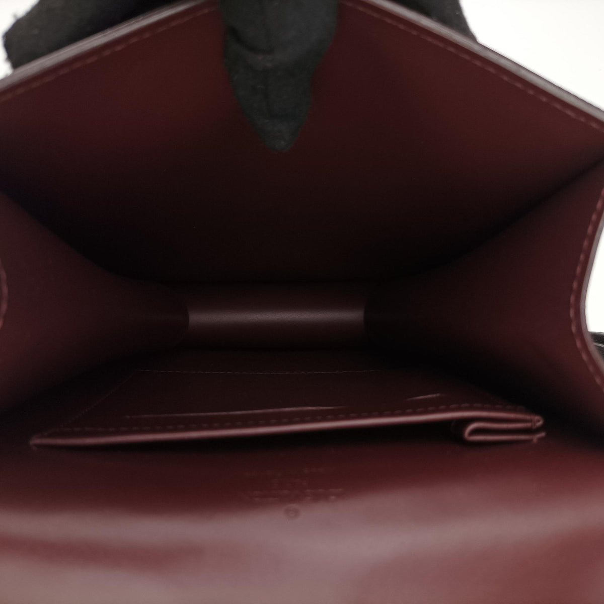 Pre-owned Louis Vuitton Club CARMINE Damier Vernis M92129 shoulderbag | stylenewstar