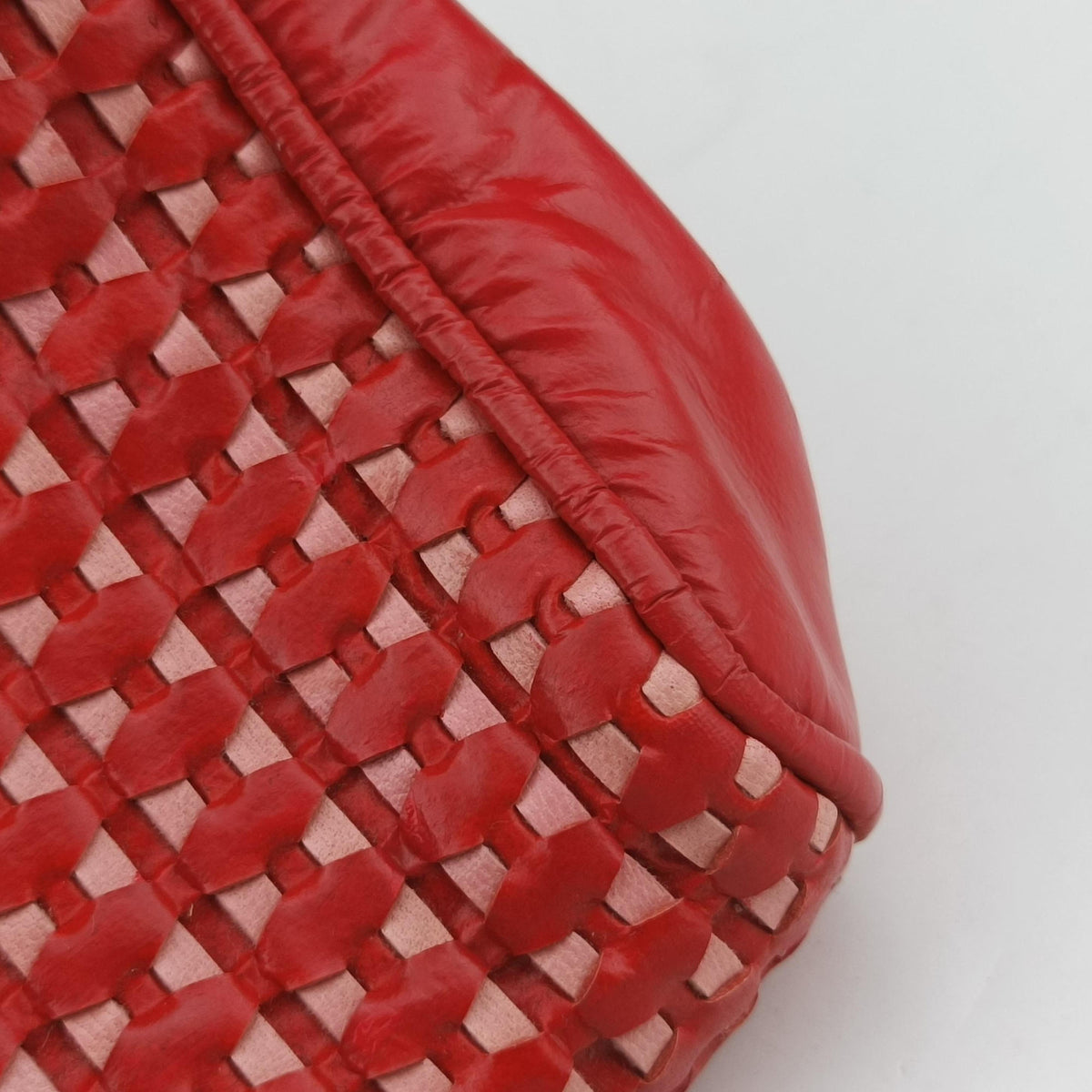 Secondhand Miu Miu Frame Red Patent Leather  shoulderbag | stylenewstar
