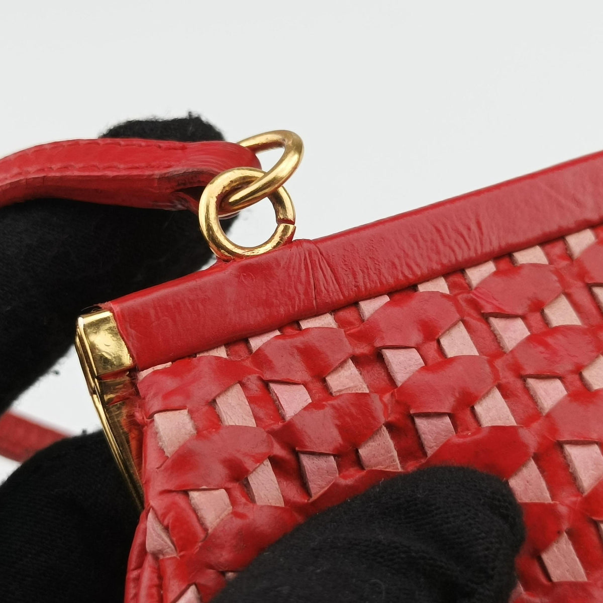 Secondhand Miu Miu Frame Red Patent Leather  shoulderbag | stylenewstar