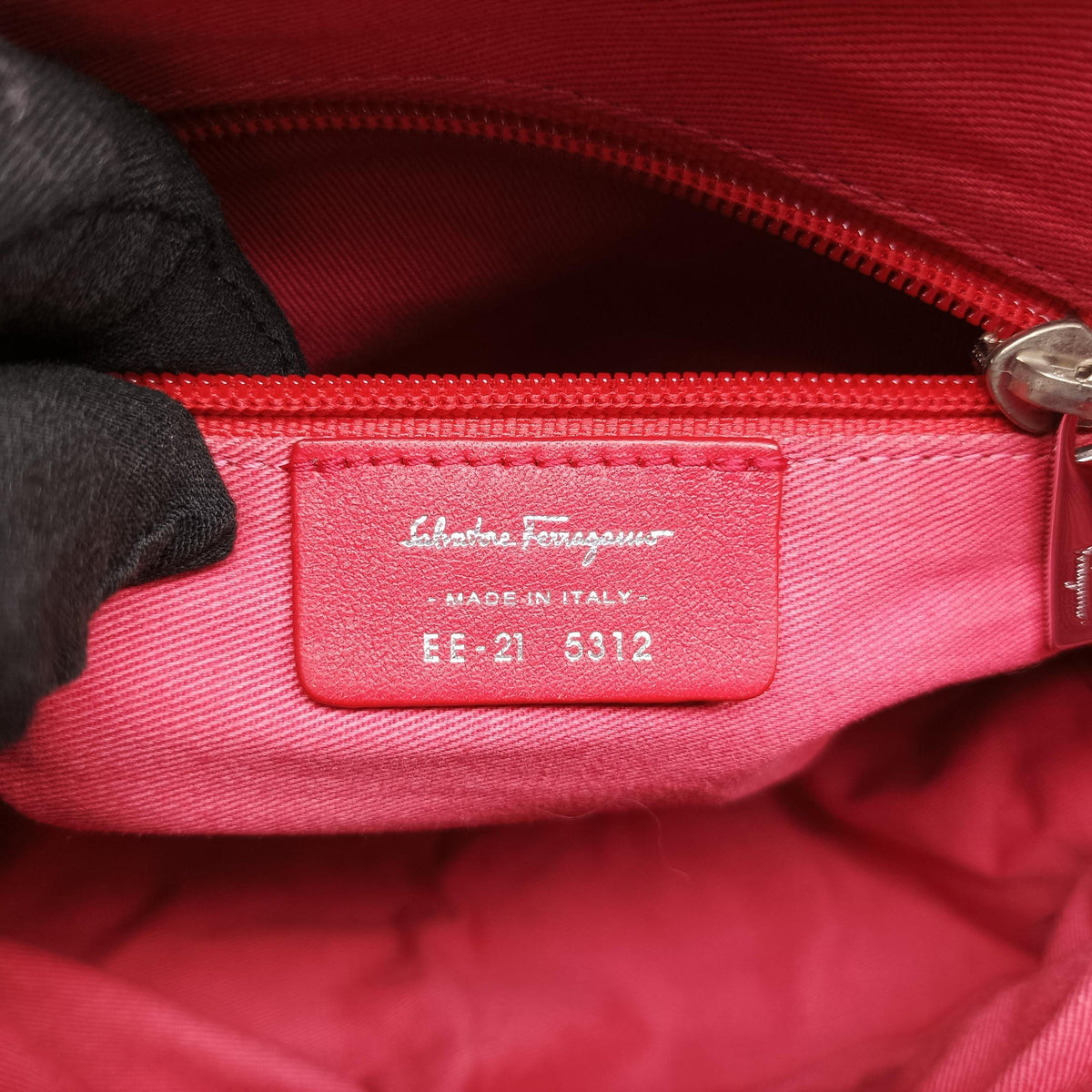 Pre-owned Ferragamo Marissa Red leather  handbag | stylenewstar