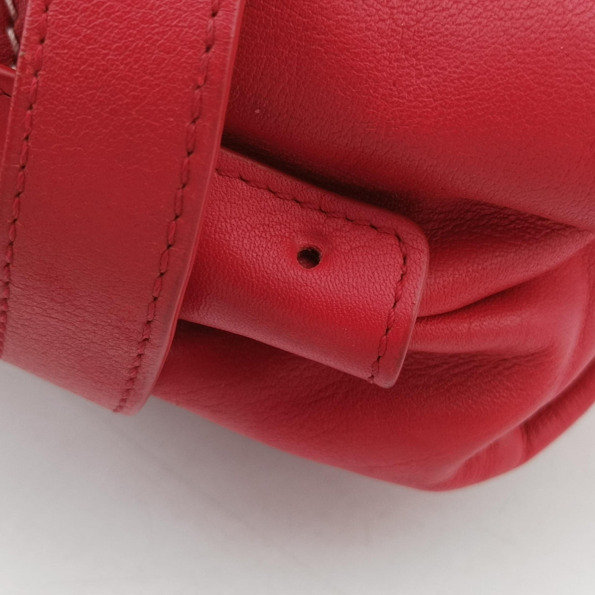 Pre-owned Ferragamo Marissa Red leather  handbag | stylenewstar
