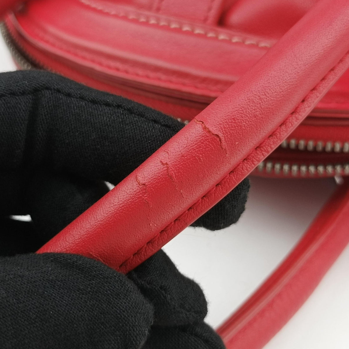 Pre-owned Ferragamo Marissa Red leather  handbag | stylenewstar