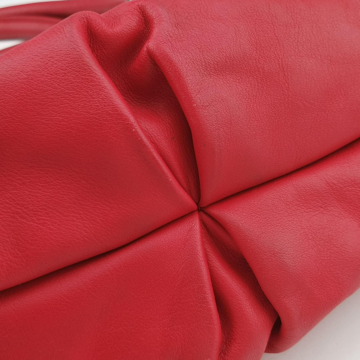 Pre-owned Ferragamo Marissa Red leather  handbag | stylenewstar