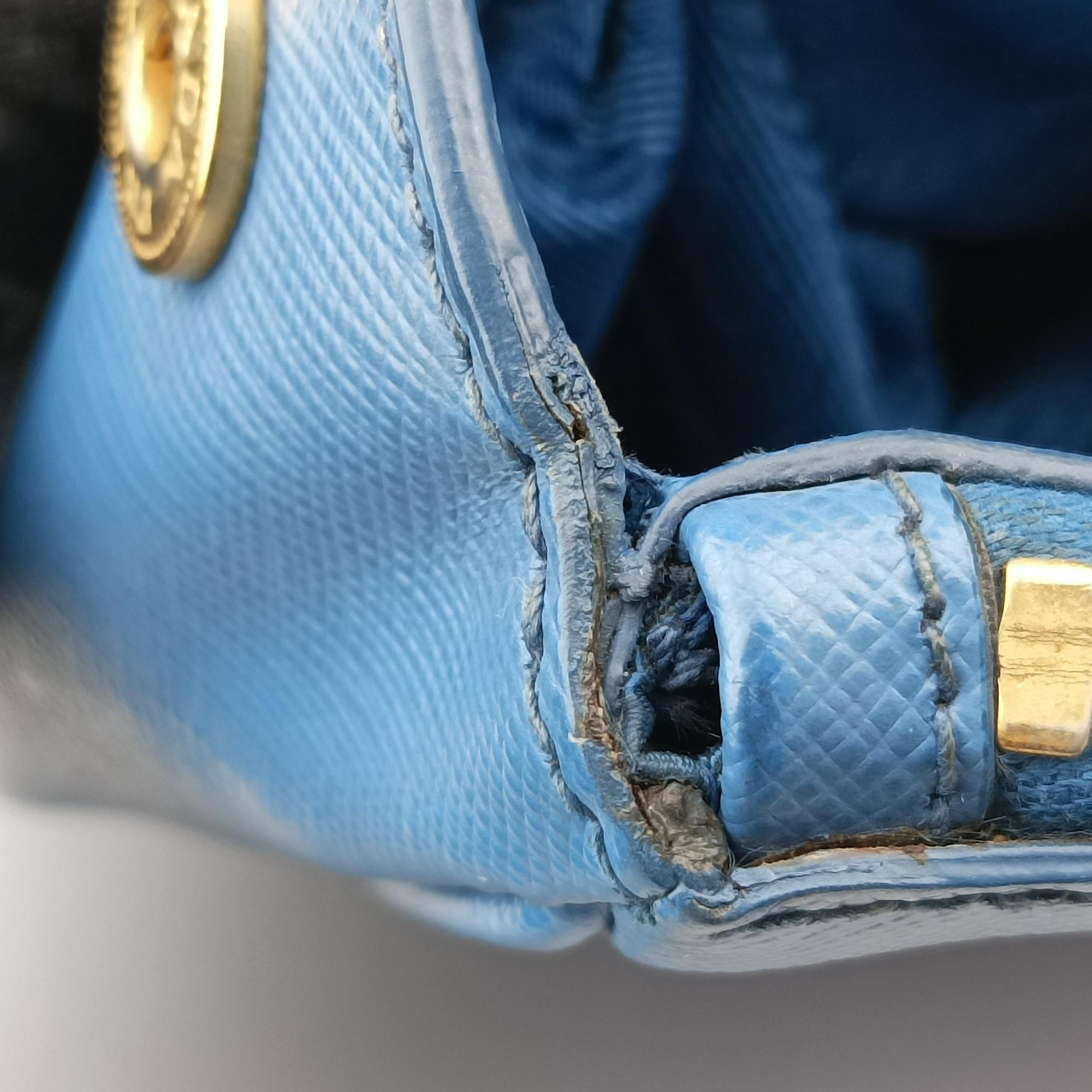Pre-owned Prada Galleria Blue SAFFIANO Leather BN2274 handbag | stylenewstar