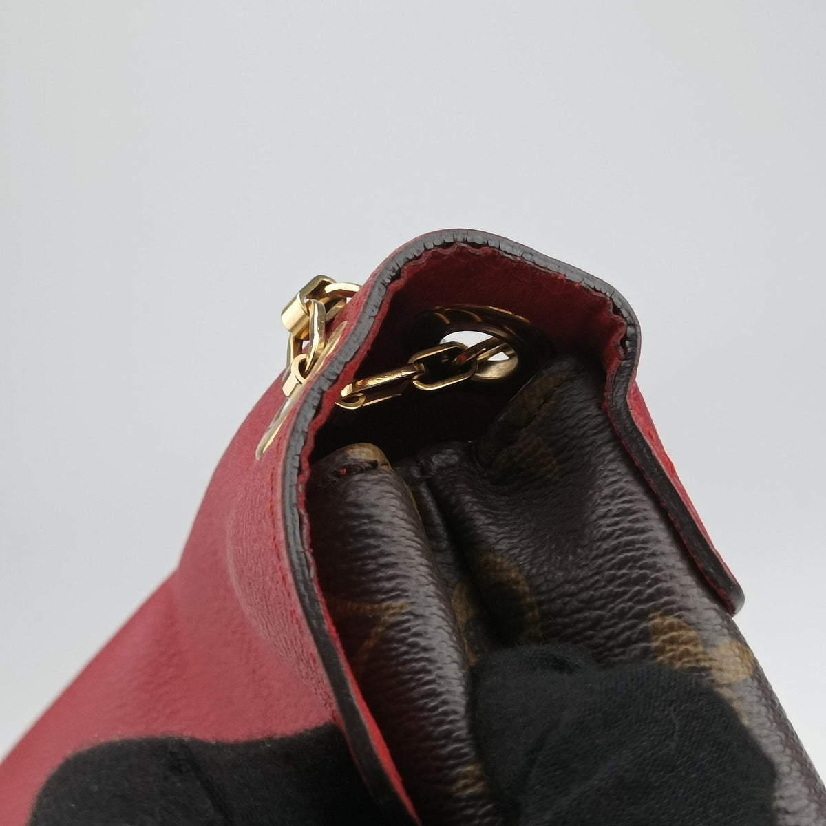 Pre-owned Louis Vuitton PALLAS Chain Brown×CERISE Monogram Canvas×calf leather M41201 shoulderbag | stylenewstar