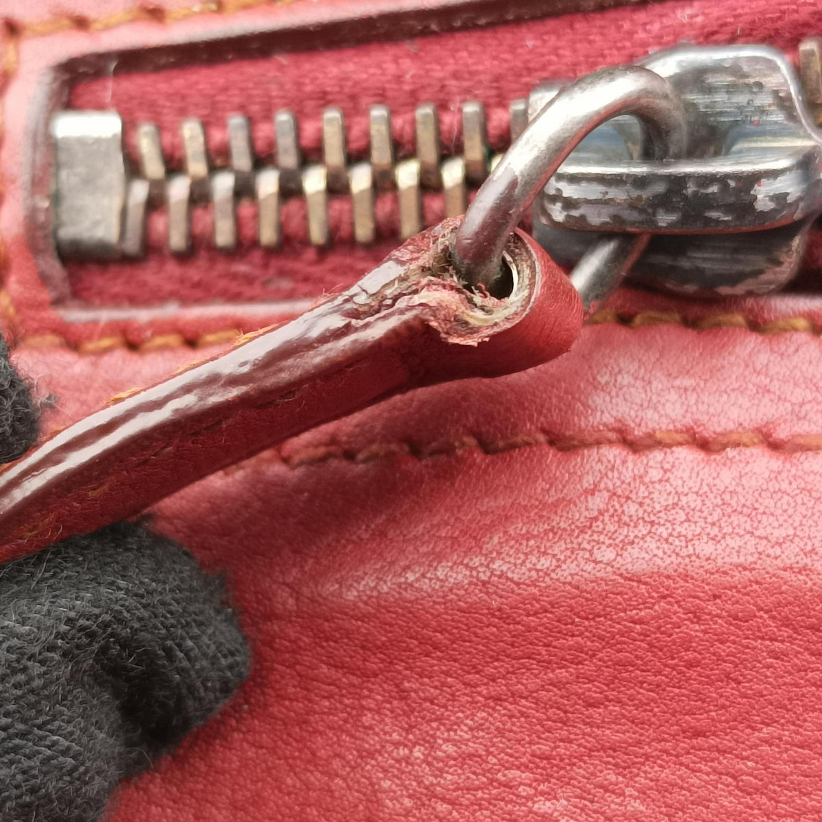 Pre-owned Christian Dior Gaucho Red Leather  shoulderbag | stylenewstar