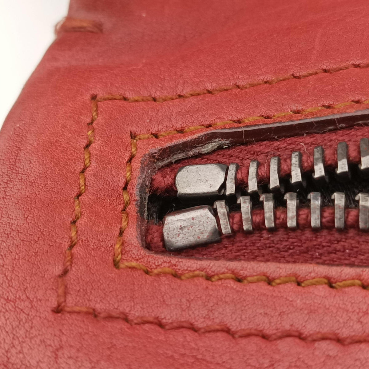 Pre-owned Christian Dior Gaucho Red Leather  shoulderbag | stylenewstar