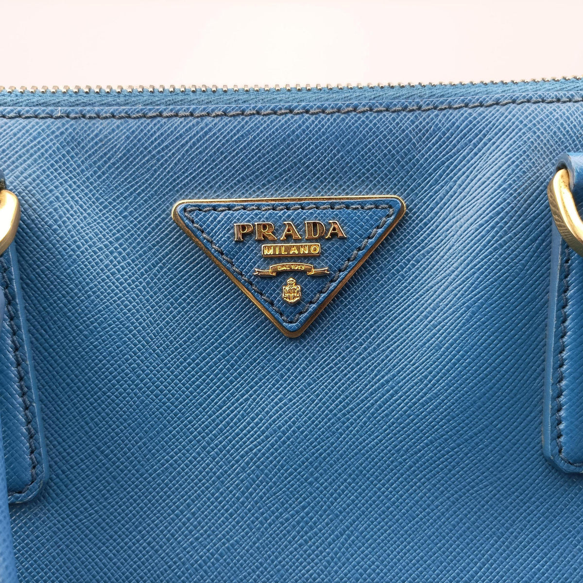 Pre-owned Prada Galleria Blue SAFFIANO Leather BN1786 handbag | stylenewstar