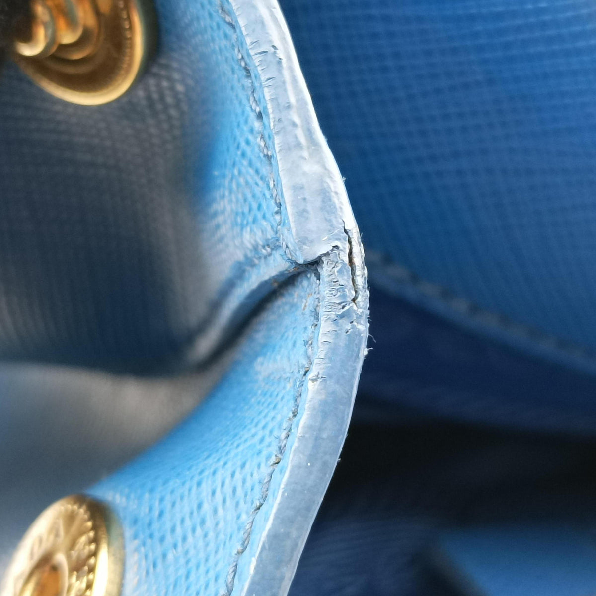 Vintage Prada Galleria Blue SAFFIANO Leather BN1786 handbag | stylenewstar