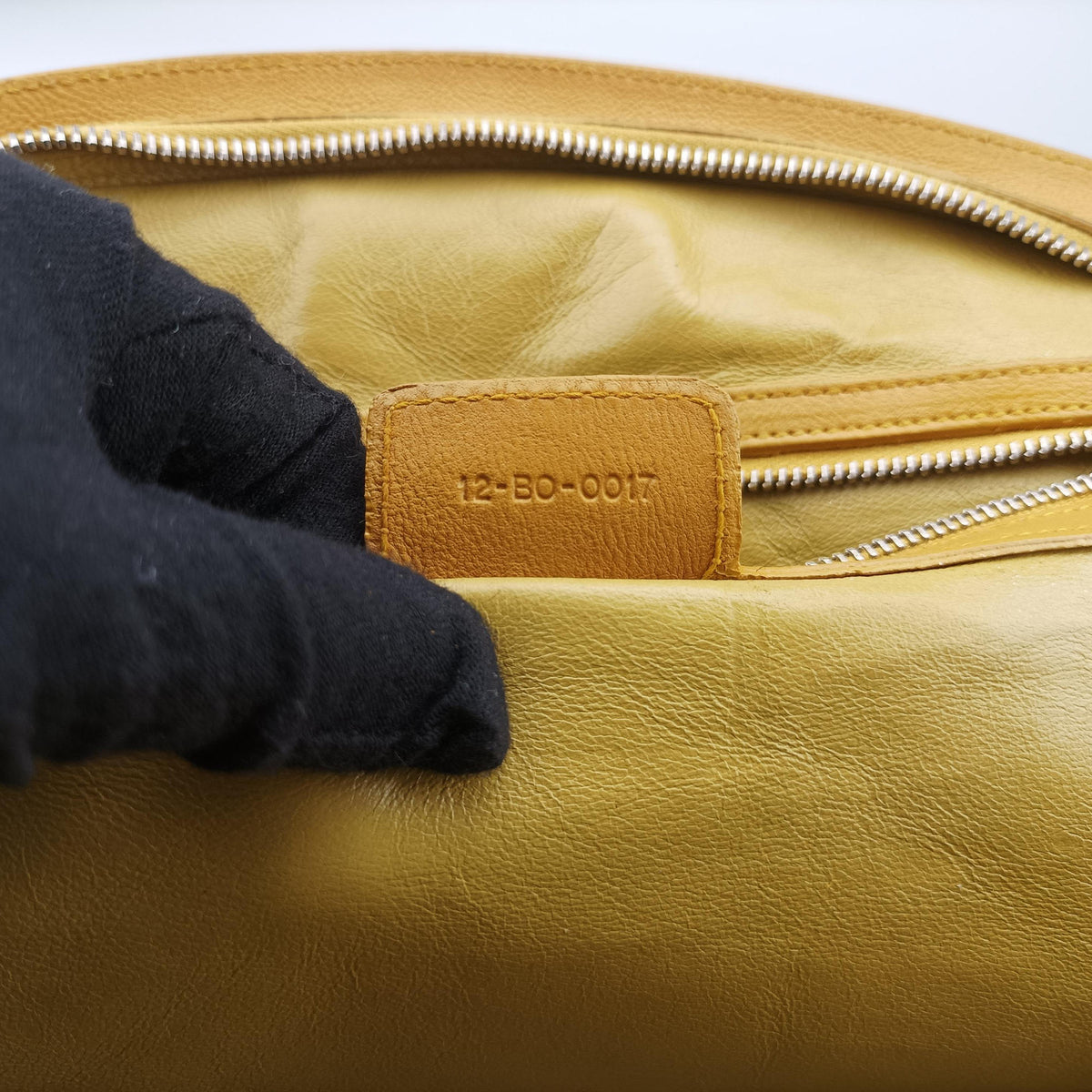 Pre-owned Christian Dior Detective Yellow leather  handbag | stylenewstar
