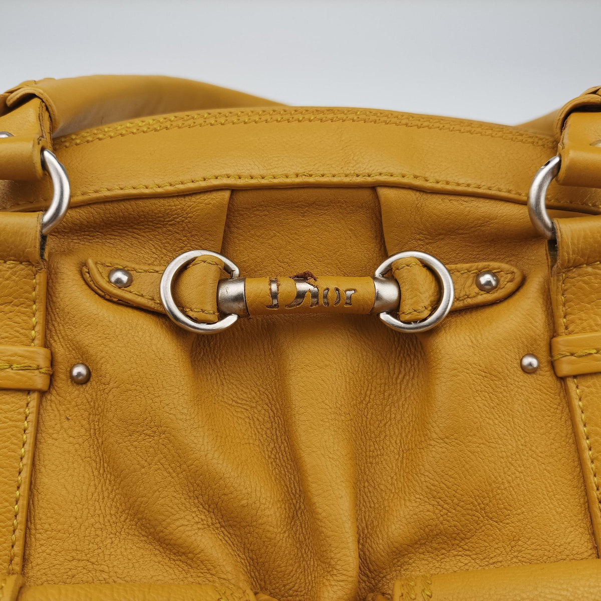 Pre-owned Christian Dior Detective Yellow leather  handbag | stylenewstar