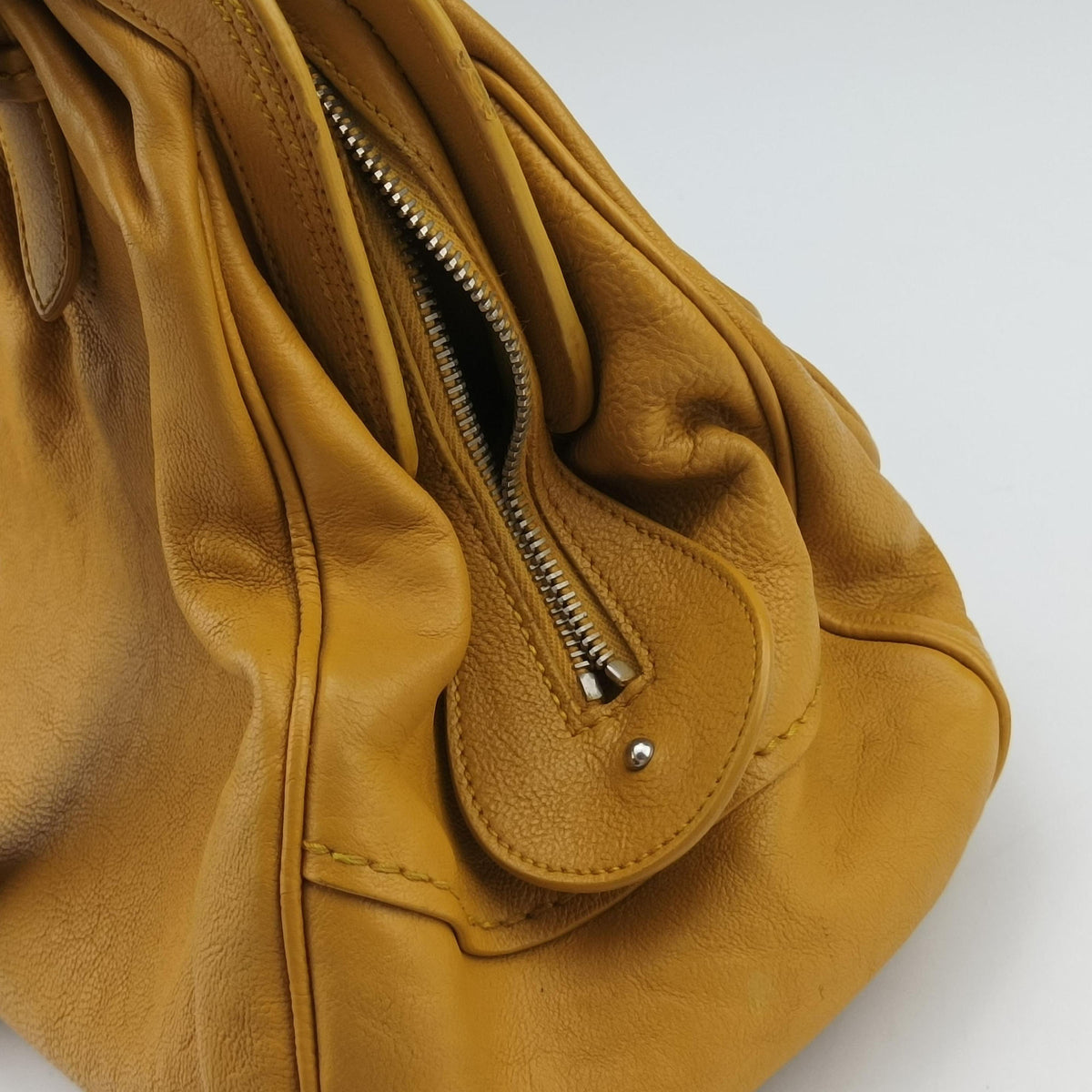 Pre-owned Christian Dior Detective Yellow leather  handbag | stylenewstar