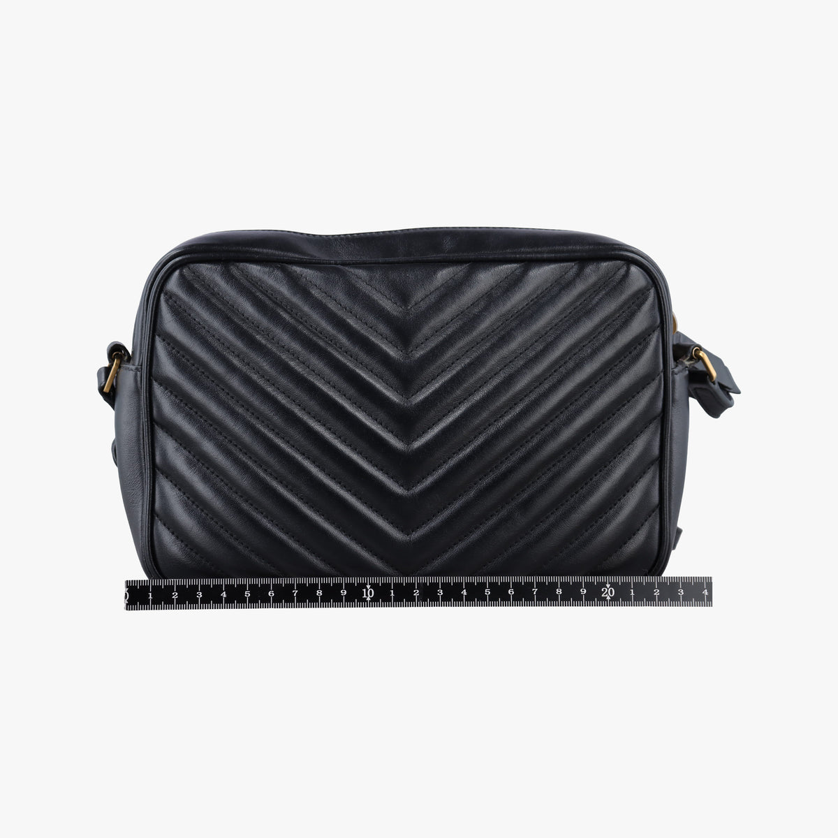 Pre-owned Yves Saint Laurent LOU camera Black Leather 574494 shoulderbag | stylenewstar