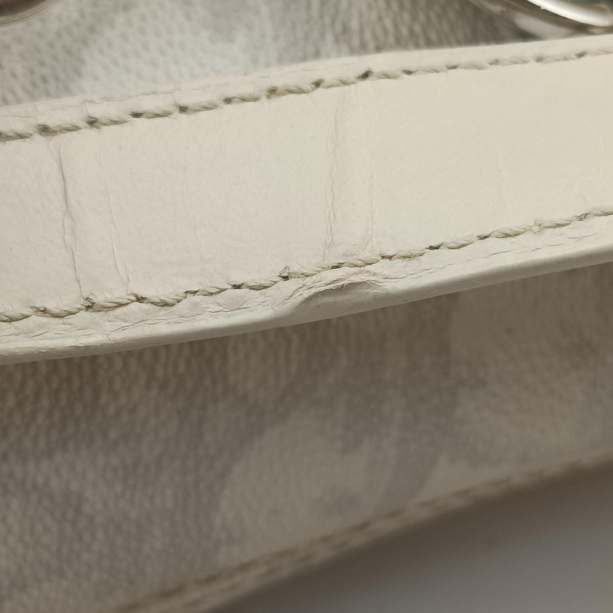 Secondhand Christian Dior Romantique Trotter White PVC coated canvas  shoulderbag | stylenewstar