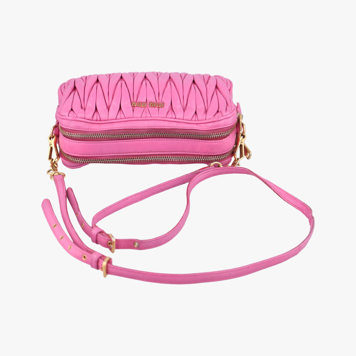 Secondhand Miu Miu MATELASSE Pink Leather  shoulderbag | stylenewstar