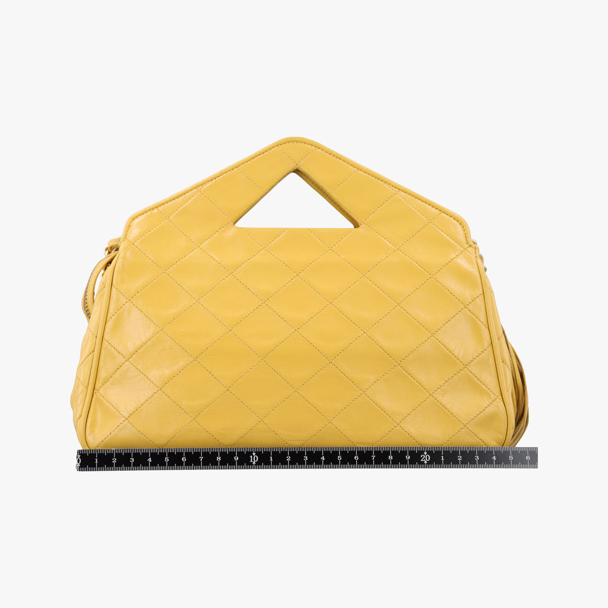 Pre-owned Chanel Matelasse Tassel Yellow lambskin  shoulderbag | stylenewstar