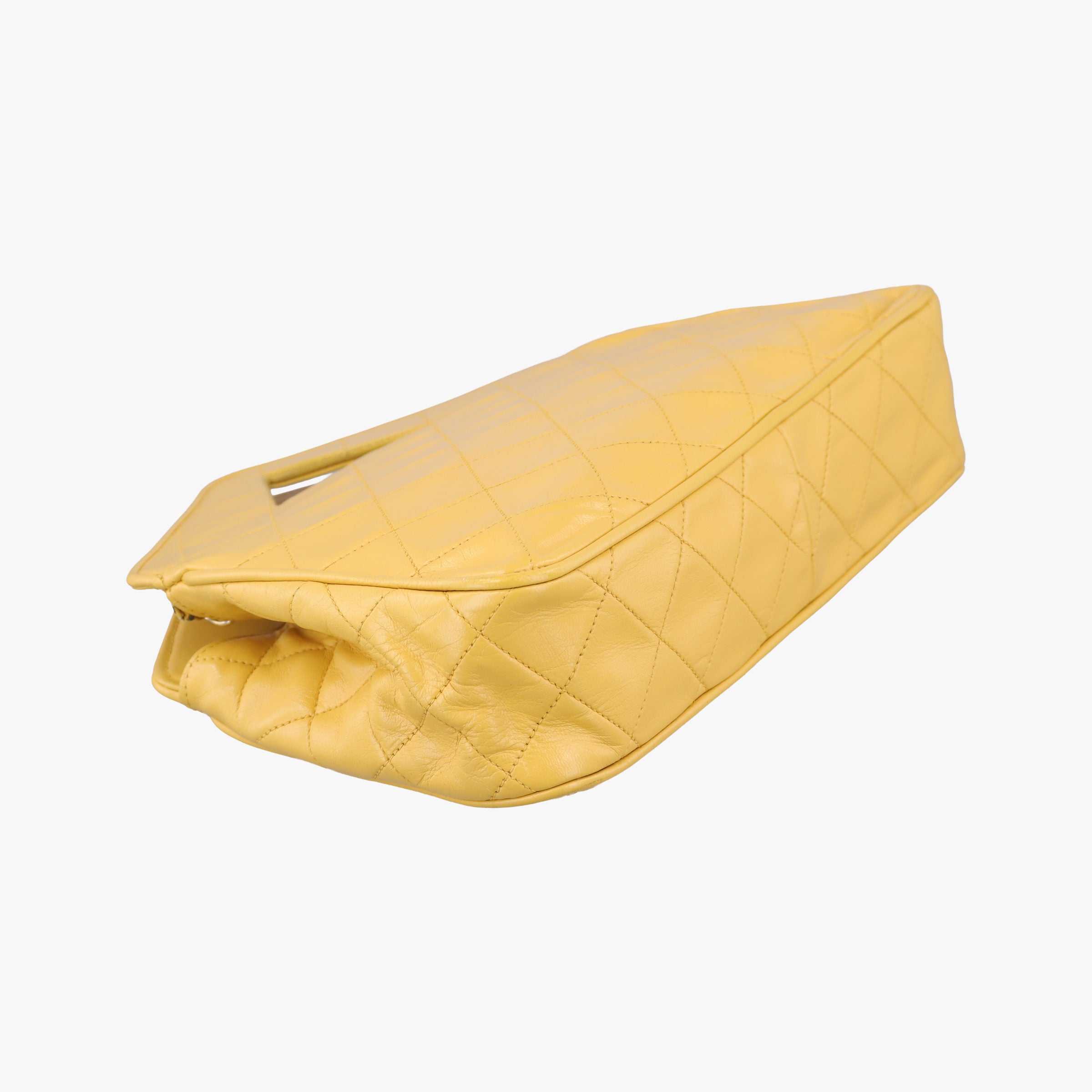 Pre-owned Chanel Matelasse Tassel Yellow lambskin  shoulderbag | stylenewstar