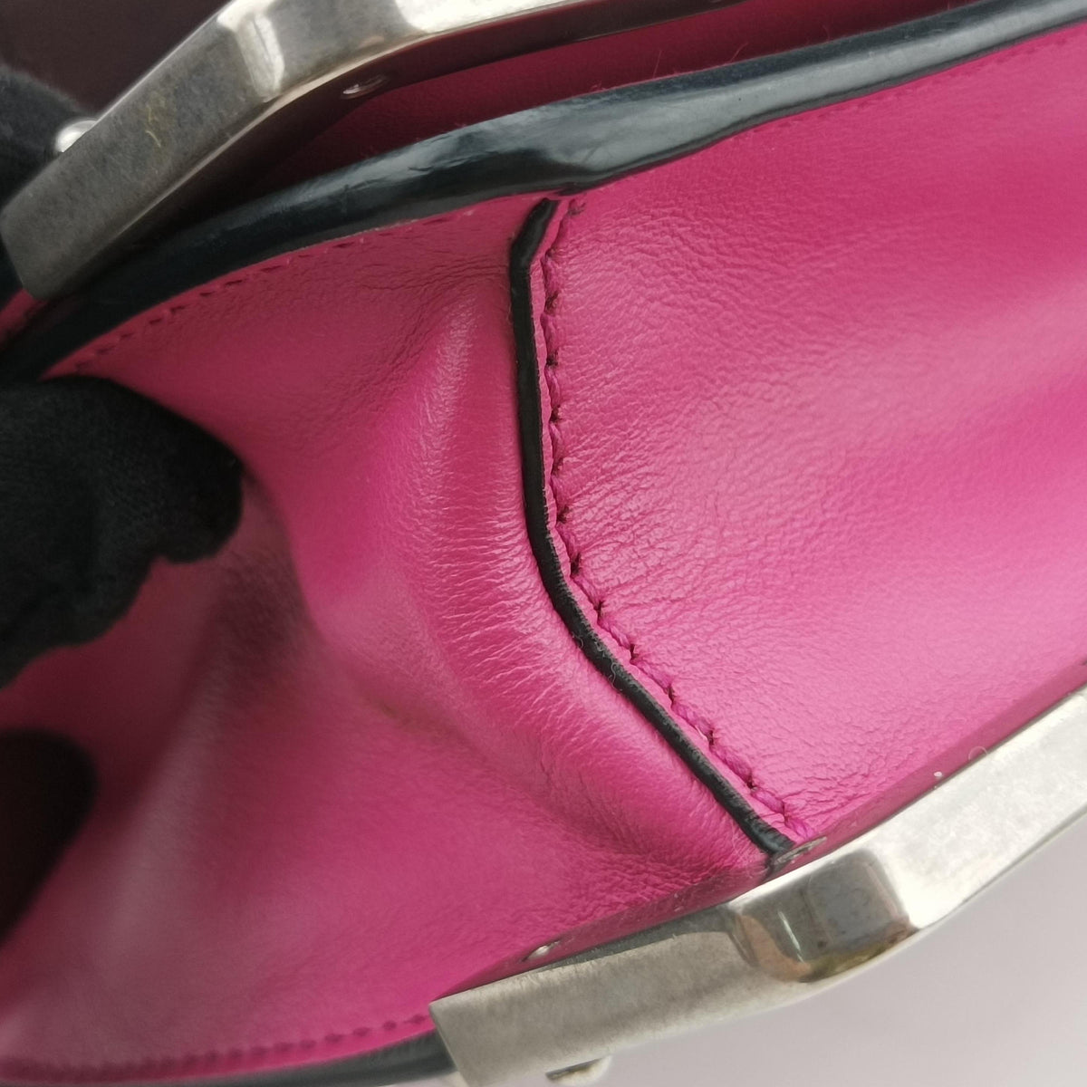 Pre-owned Prada Cahier pink×Black Leather 1BH018 shoulderbag | stylenewstar