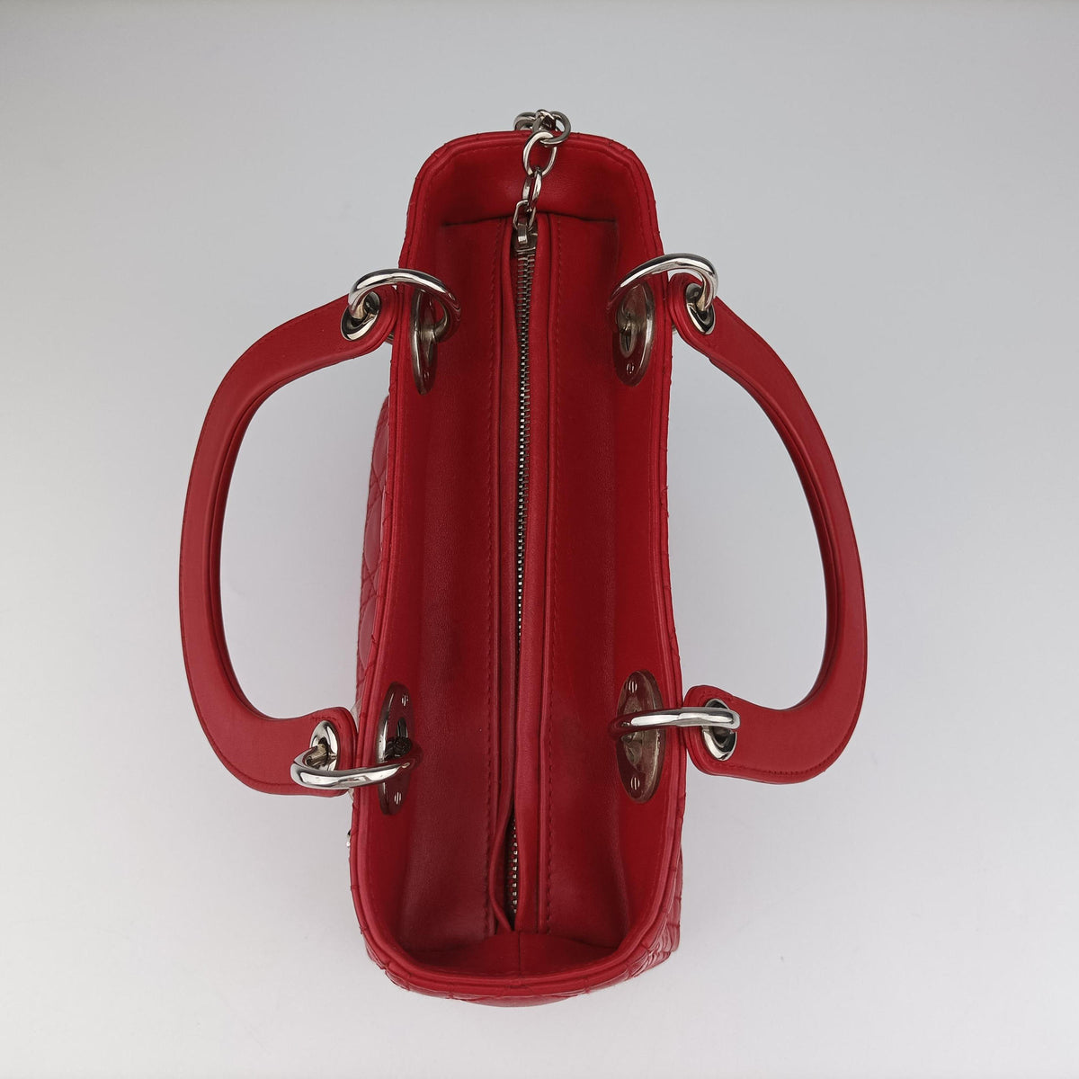 Pre-owned Christian Dior Lady Dior Red lambskin  shoulderbag | stylenewstar