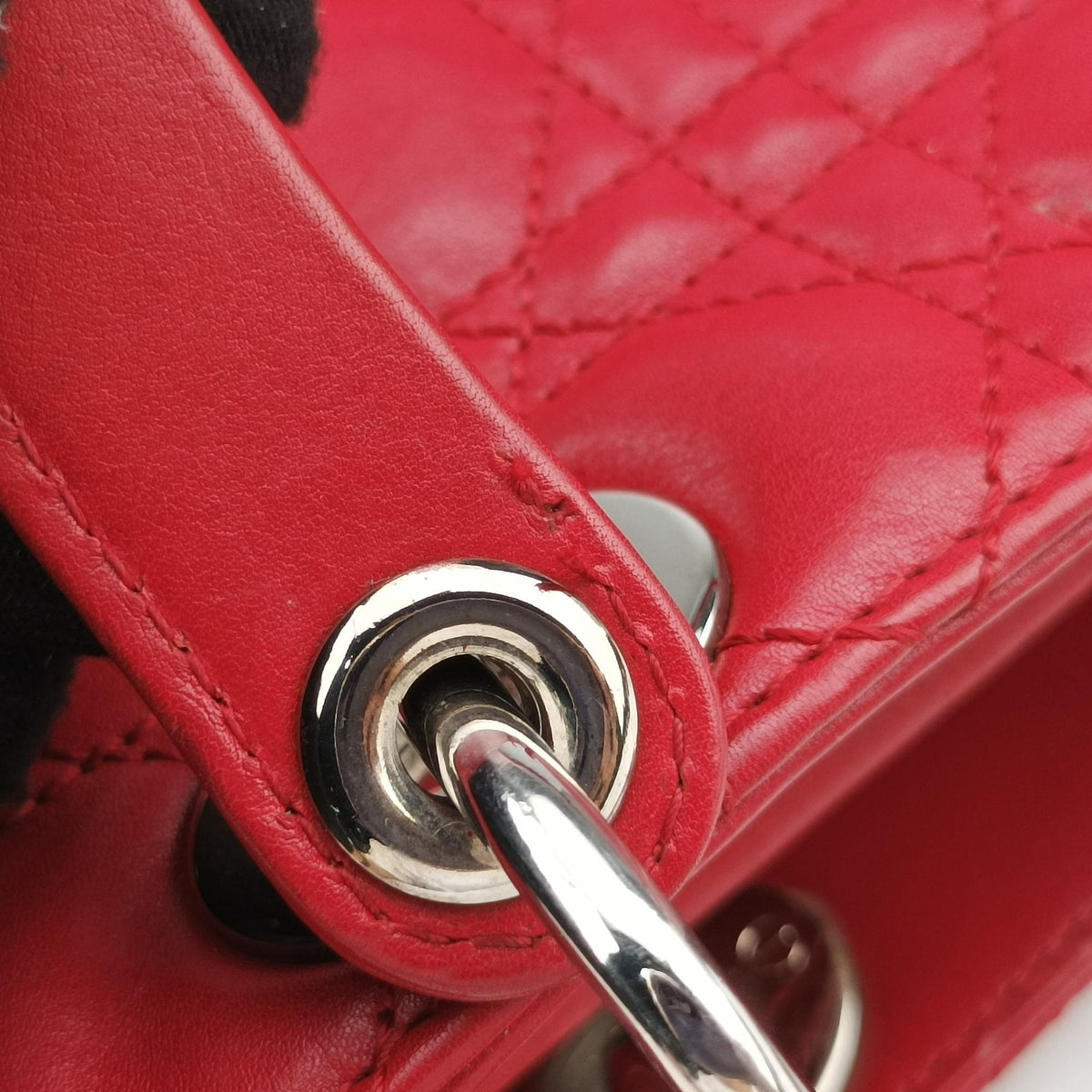 Pre-owned Christian Dior Lady Dior Red lambskin  shoulderbag | stylenewstar