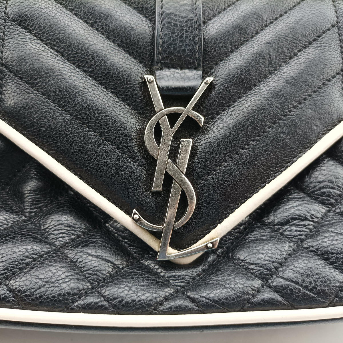 Pre-owned Yves Saint Laurent ENVELOPE Black×White Leather 428125 shoulderbag | stylenewstar