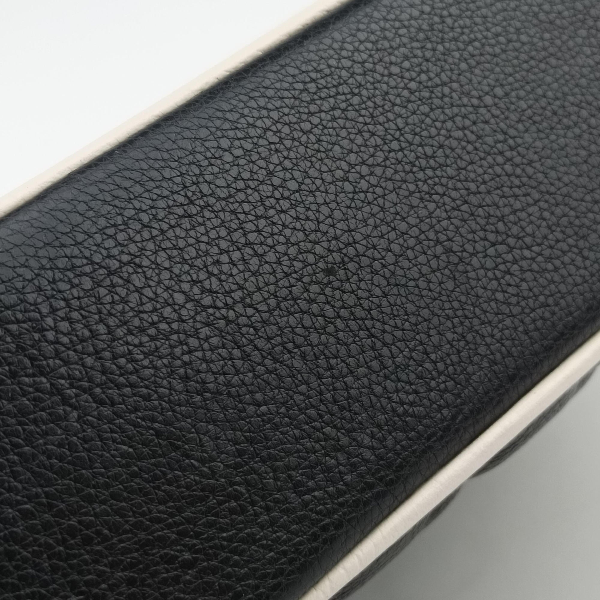 Pre-owned Yves Saint Laurent ENVELOPE Black×White Leather 428125 shoulderbag | stylenewstar