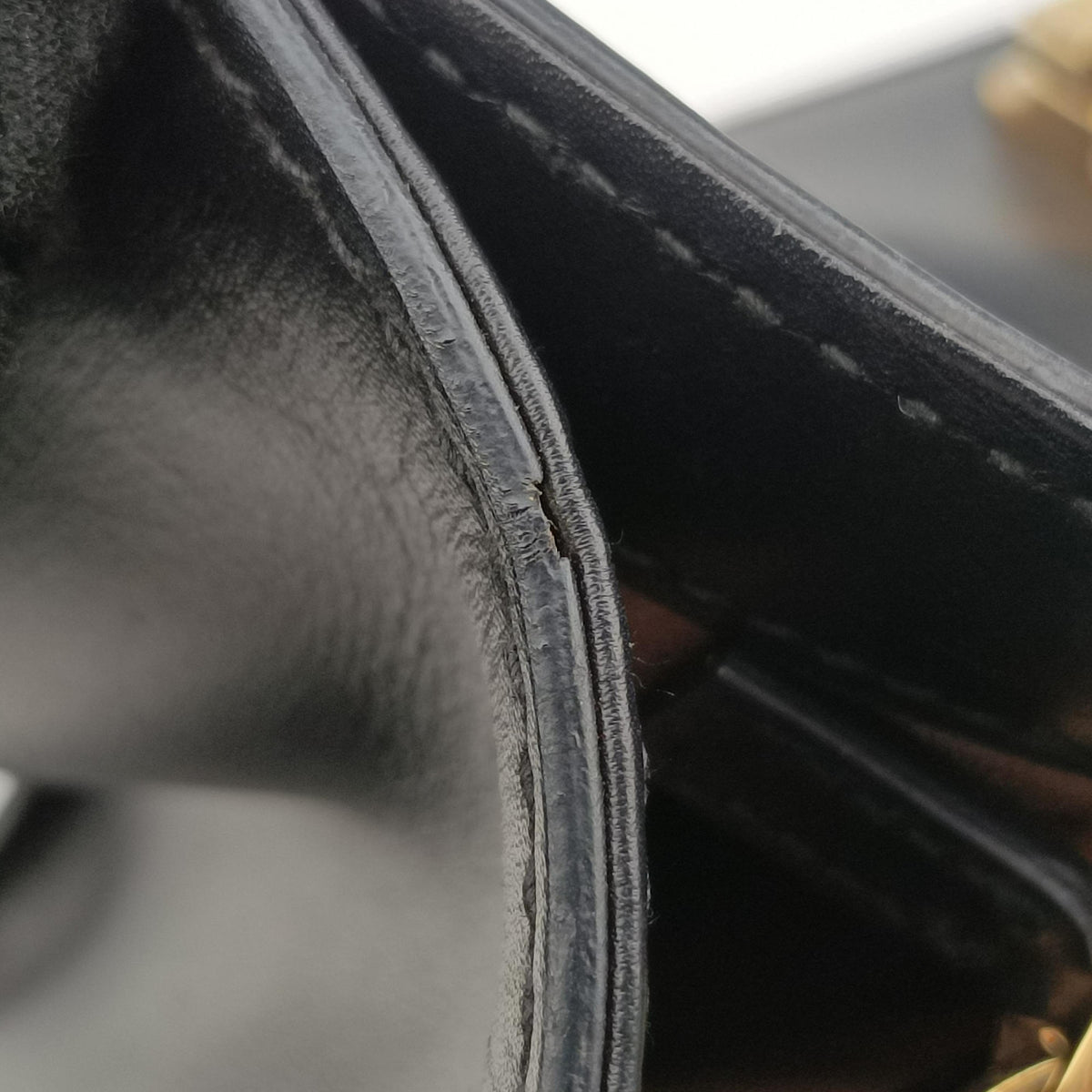 Pre-owned Gucci Sylvie Black Leather 421882 shoulderbag | stylenewstar
