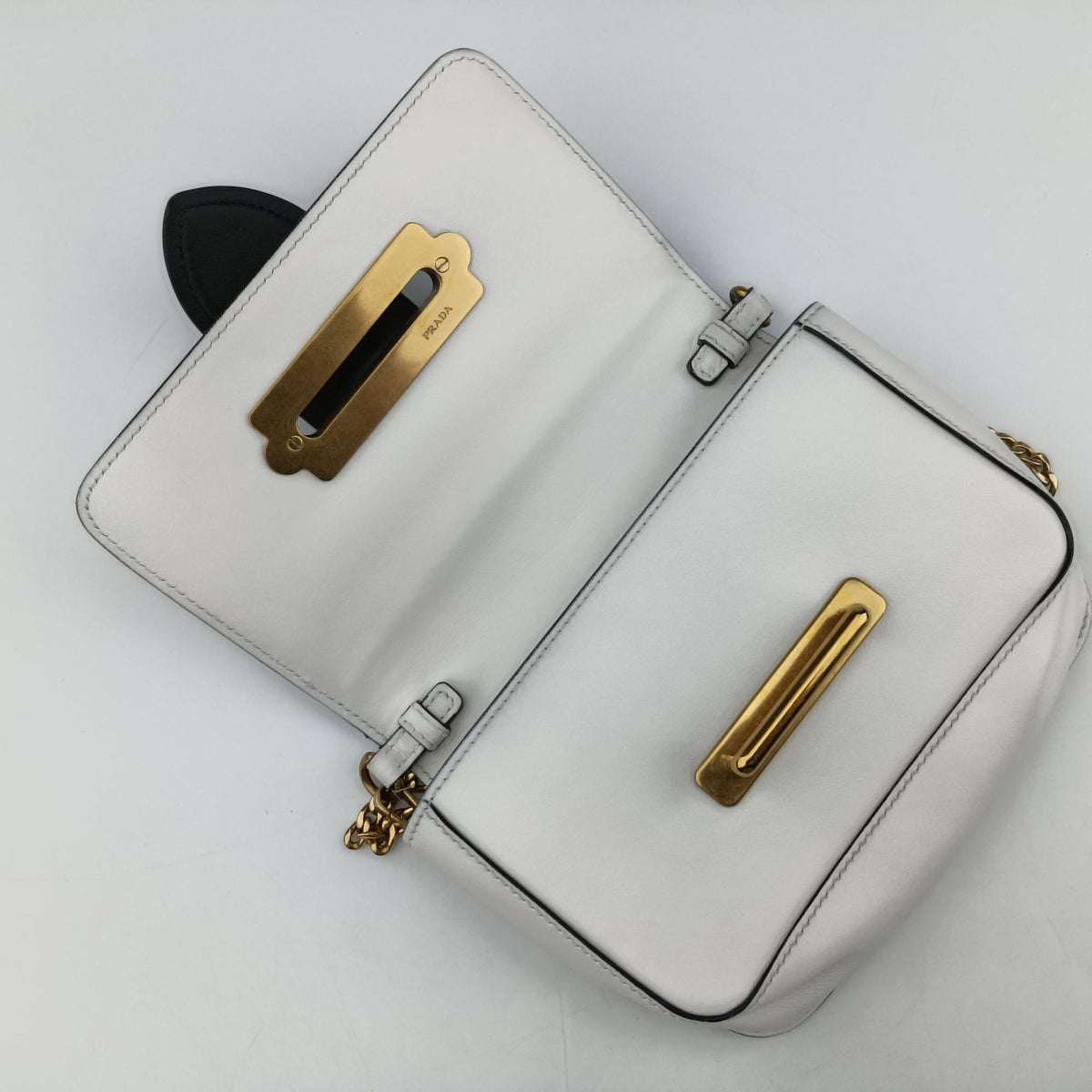 Vintage Prada Cahier White Leather×SAFFIANO Leather 1BL004 shoulderbag | stylenewstar