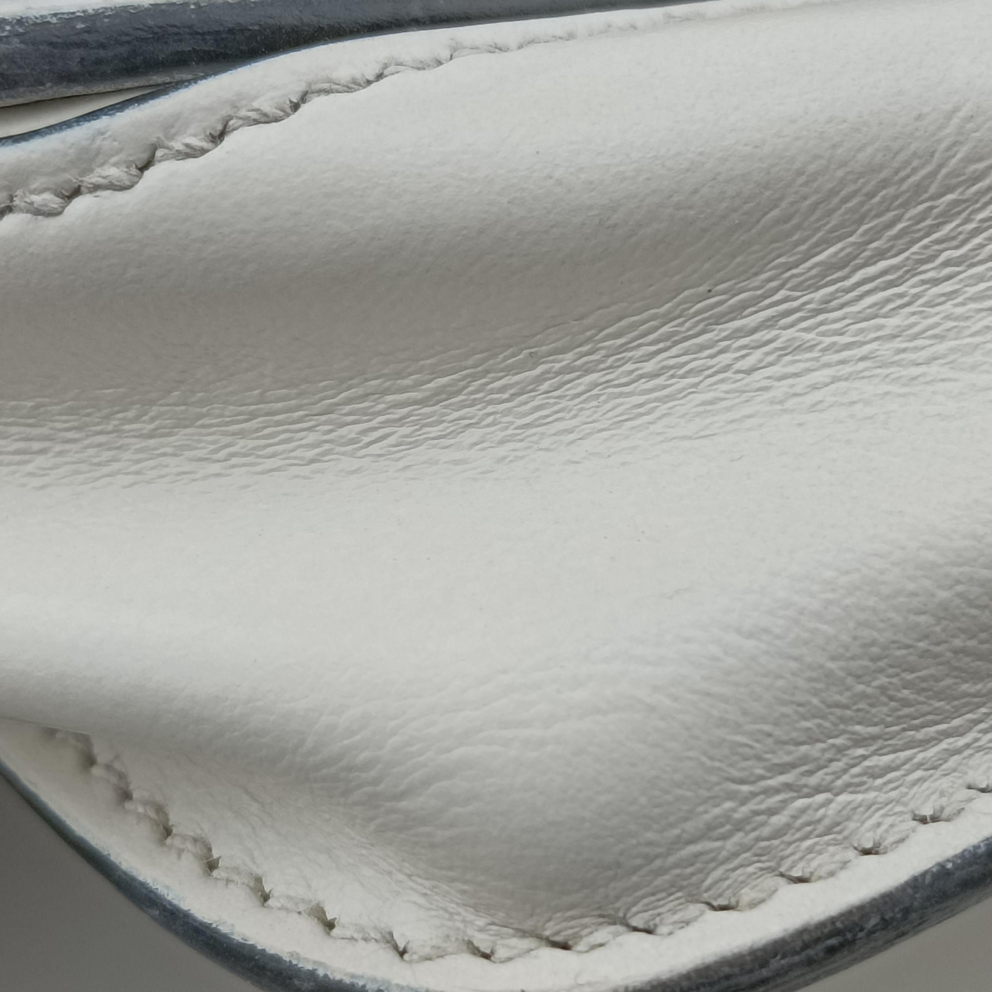 Vintage Prada Cahier White Leather×SAFFIANO Leather 1BL004 shoulderbag | stylenewstar