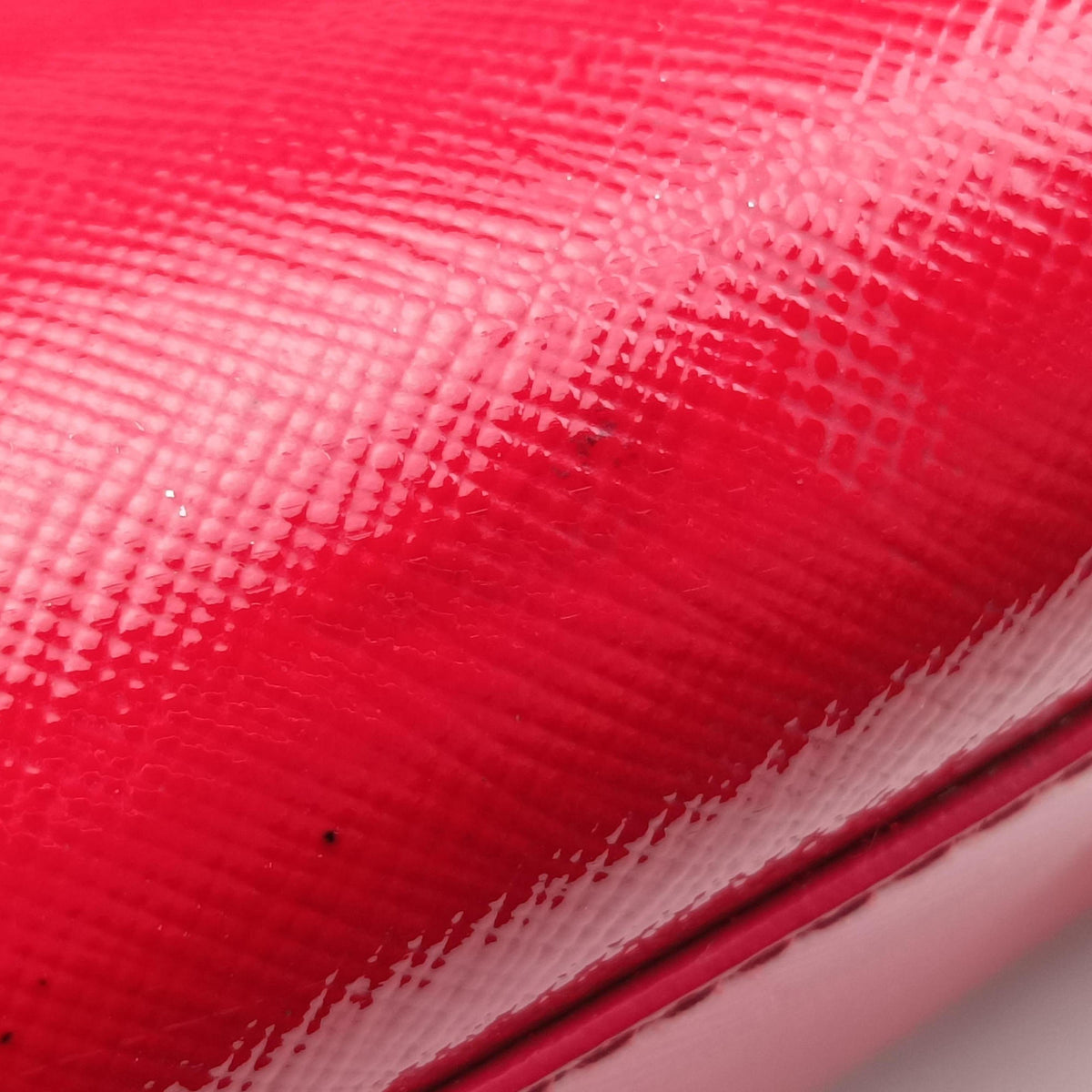 Pre-owned Prada Pyramid Red Patent Leather BL0808 handbag | stylenewstar