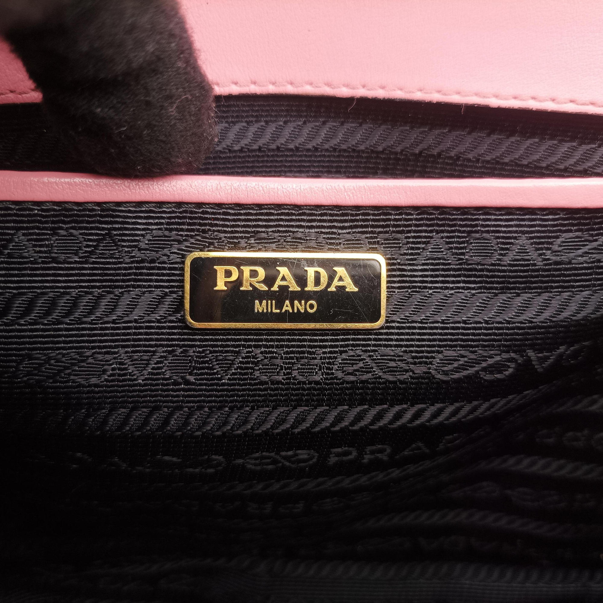 Pre-owned Prada milano logo Pink Saffiano Leather 1BP012 shoulderbag | stylenewstar