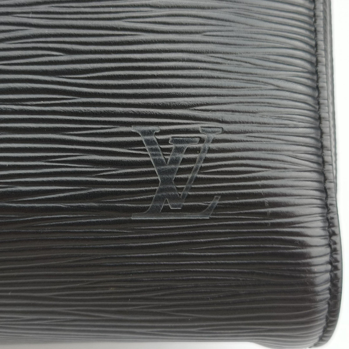 Pre-owned Louis Vuitton Speedy 35 noir epi M42992 handbag | stylenewstar