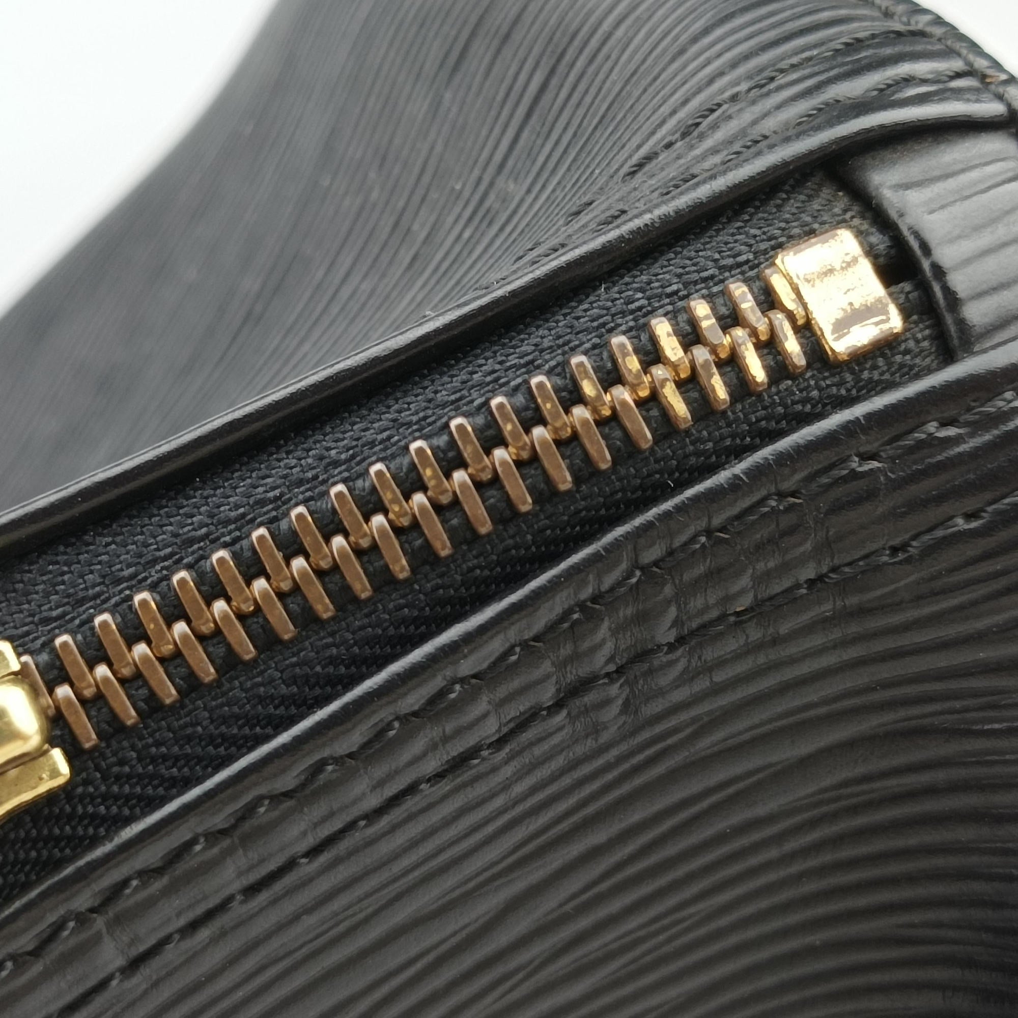 Pre-owned Louis Vuitton Speedy 35 noir epi M42992 handbag | stylenewstar